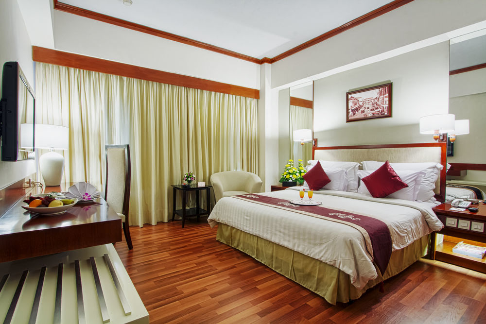 Hotel Sahid Surabaya Exterior photo