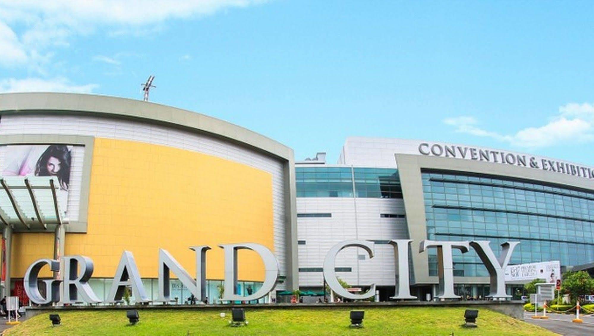 Hotel Sahid Surabaya Exterior photo